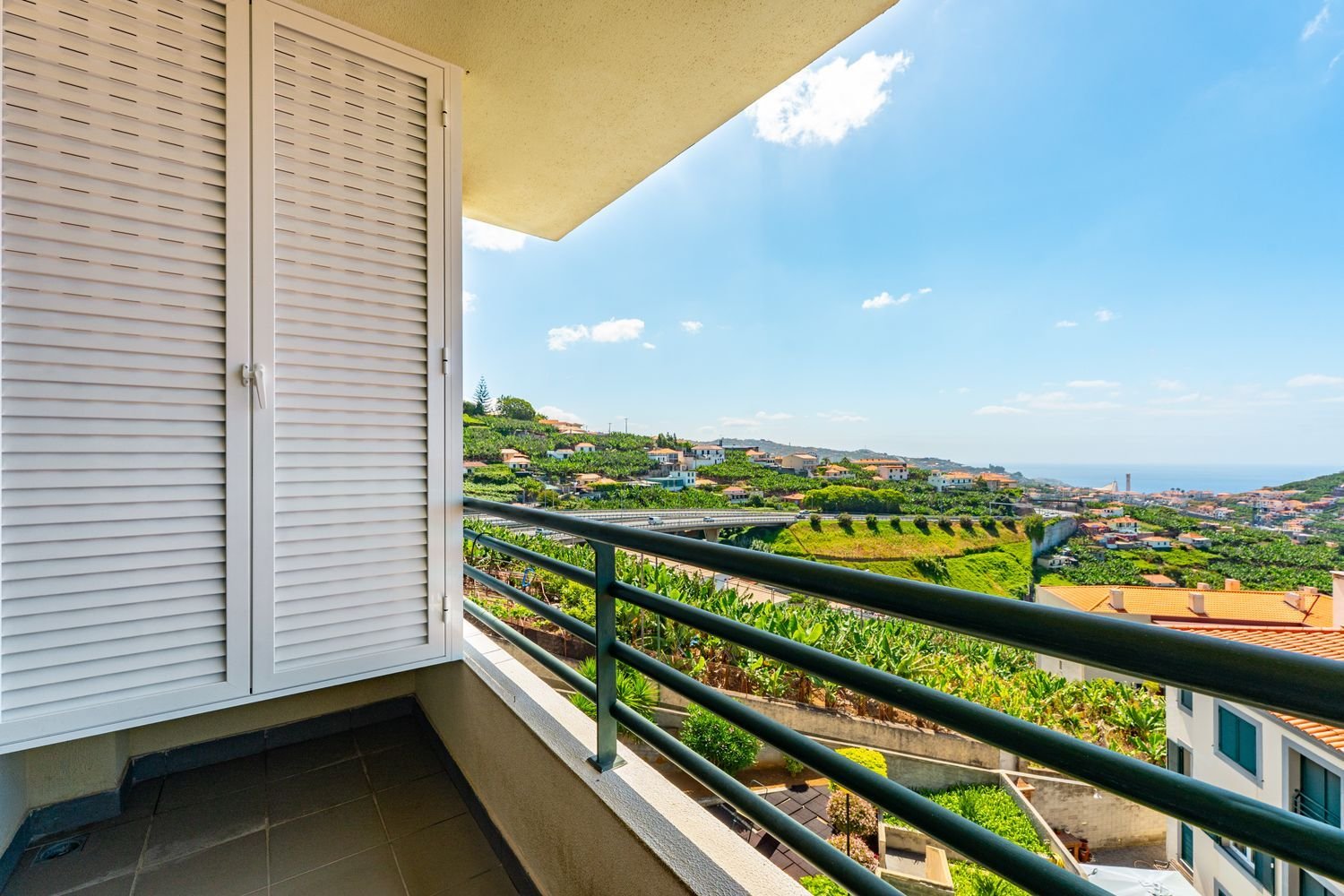 2 bedrooms Apartment in Camara de Lobos, Portugal No. 306423