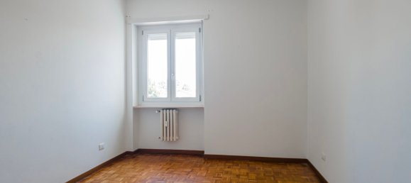 3 bedrooms Apartment in Gassino Torinese, Italy No. 363564 8