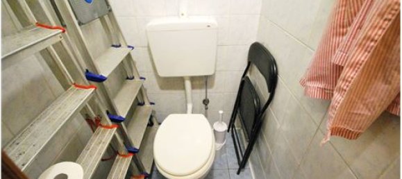 2 rooms Commercial property in Turin, Italy No. 279253 10