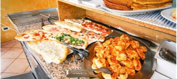 2 rooms Commercial property in Turin, Italy No. 279253 2