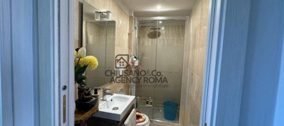 3 bedrooms Apartment in Rome, Italy No. 106965 11