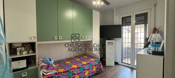 3 bedrooms Apartment in Rome, Italy No. 106965 12