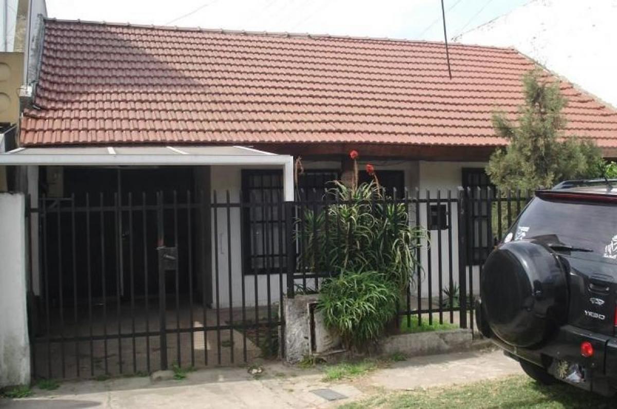 2 bedrooms House in Bermudez, Argentina No. 18625