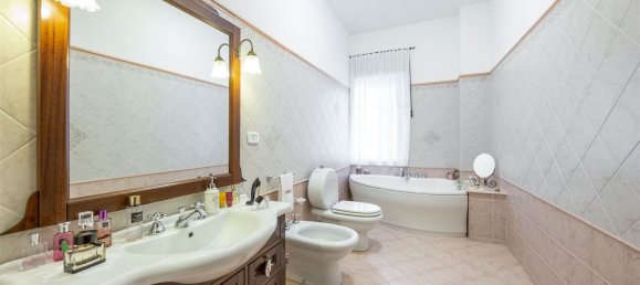 3 bedrooms Apartment in Belpasso, Italy No. 105524 10