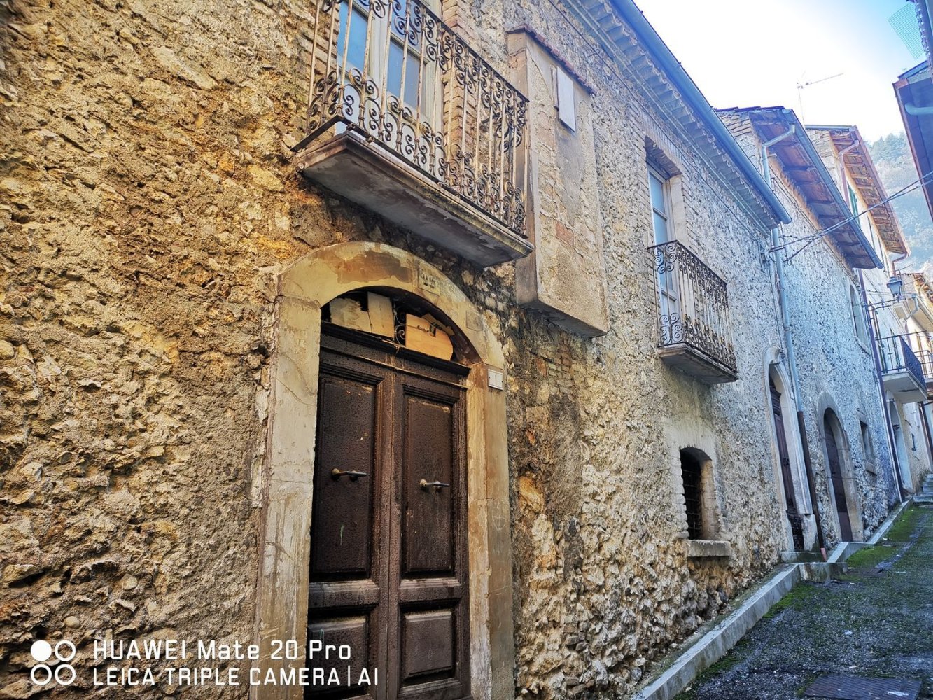 4 bedrooms House in Luco dei Marsi, Italy No. 377540