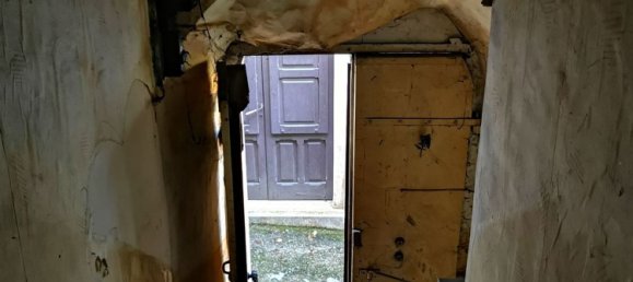 4 bedrooms House in Luco dei Marsi, Italy No. 377540 7