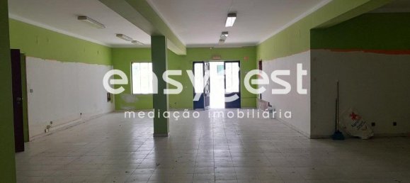 137m² Commercial property in Beja, Portugal No. 33169 5