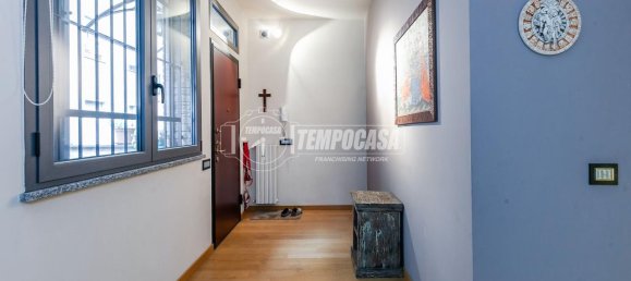 4-salle Appartement à Milan, Italy No. 247796 6