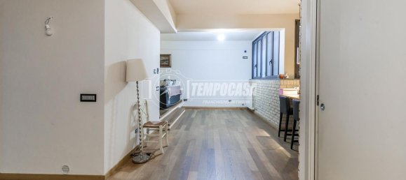 4-salle Appartement à Milan, Italy No. 247796 32