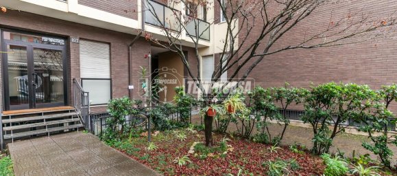 4-salle Appartement à Milan, Italy No. 247796 4