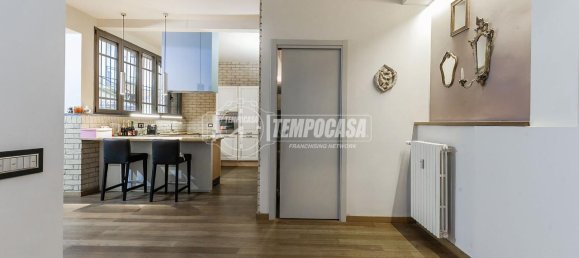 4-salle Appartement à Milan, Italy No. 247796 31