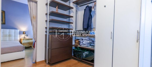 4-salle Appartement à Milan, Italy No. 247796 12