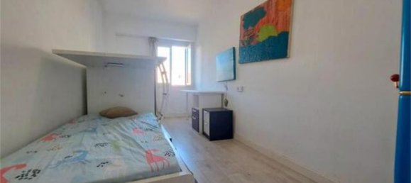 Apartamento de 3 dormitorios en Palma de Mallorca, Spain No. 181910 4
