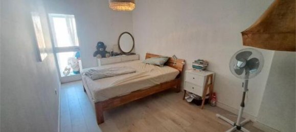 Apartamento de 3 dormitorios en Palma de Mallorca, Spain No. 181910 2