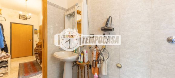 2 bedrooms Apartment in Rome, Italy No. 347010 17