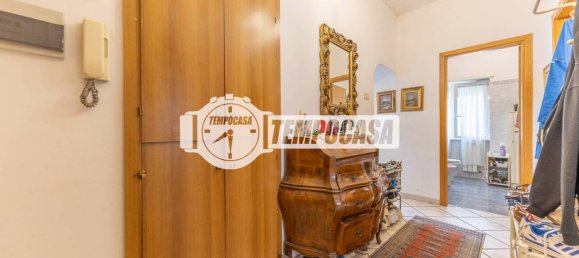 2 bedrooms Apartment in Rome, Italy No. 347010 4