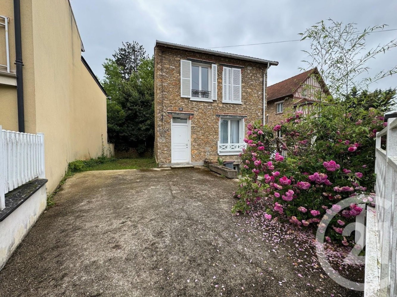 2 Schlafzimmer Haus in Bures-sur-Yvette, France, Nr. 174466
