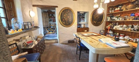 6 bedrooms Apartment in Casola in Lunigiana, Italy No. 309818 9