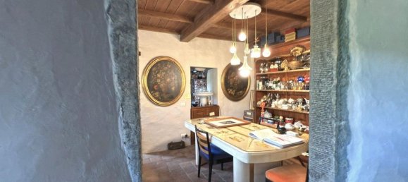 6 bedrooms Apartment in Casola in Lunigiana, Italy No. 309818 10