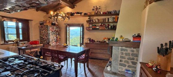6 bedrooms Apartment in Casola in Lunigiana, Italy No. 309818 14