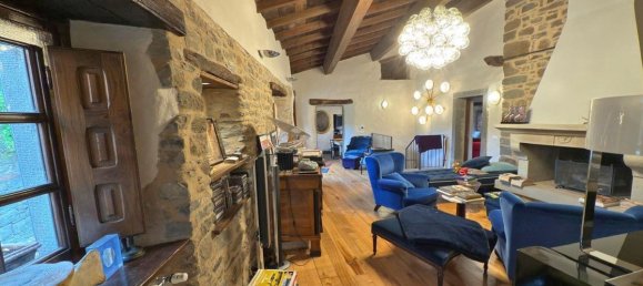 6 bedrooms Apartment in Casola in Lunigiana, Italy No. 309818 7