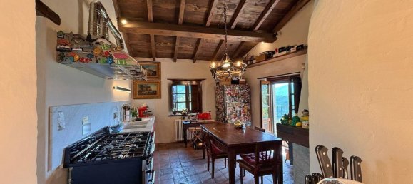 6 bedrooms Apartment in Casola in Lunigiana, Italy No. 309818 16