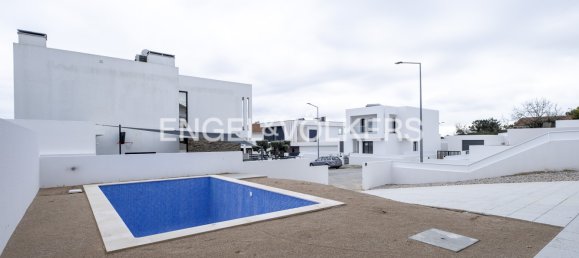 4 غرف نوم منزل في Corroios, Portugal رقم 13981 39