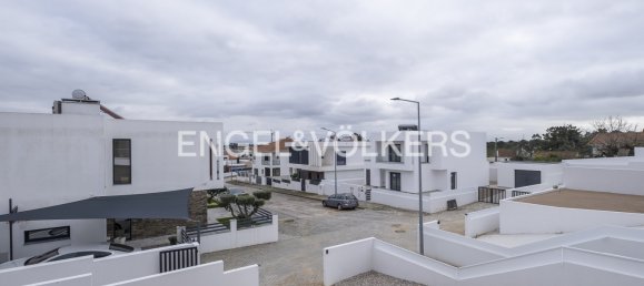 4 غرف نوم منزل في Corroios, Portugal رقم 13981 13