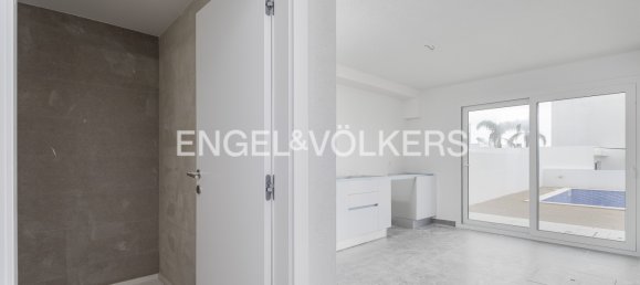 4 غرف نوم منزل في Corroios, Portugal رقم 13981 20