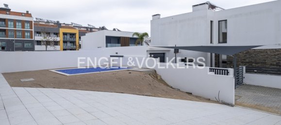 4 غرف نوم منزل في Corroios, Portugal رقم 13981 40