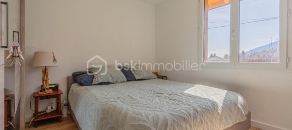 4 bedrooms House in Chanay, France No. 207111 16