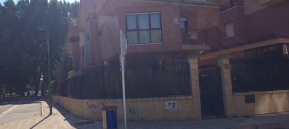 3 bedrooms Townhouse in Burgos, Spain No. 58478 16