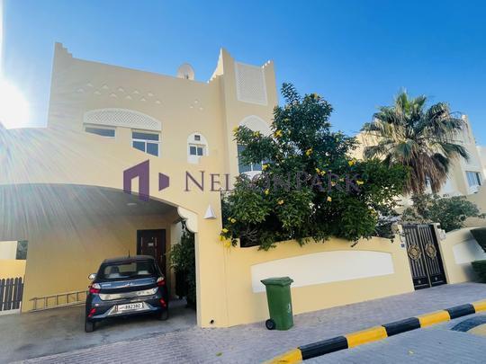 3 bedrooms Villa in Doha, Qatar No. 1647