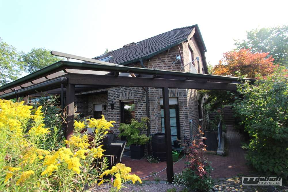 3 bedrooms Townhouse in Recklinghausen, Germany No. 313068