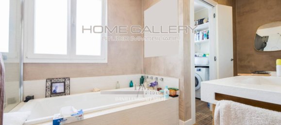 4 غرف نوم بانتهاوس في Genoa, Italy رقم 307373 6