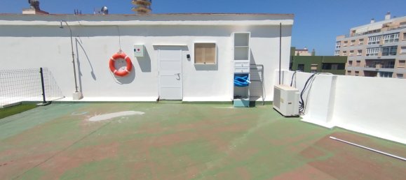 3 غرف نوم بانتهاوس في Cadiz, Spain رقم 150237 20