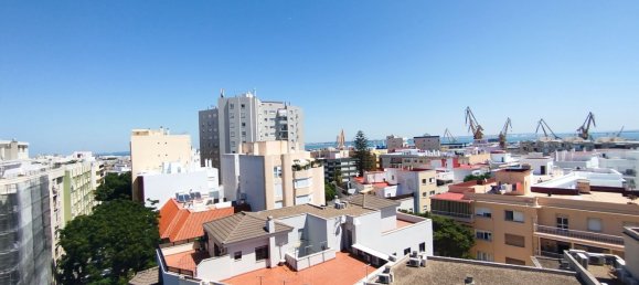 3 غرف نوم بانتهاوس في Cadiz, Spain رقم 150237 18