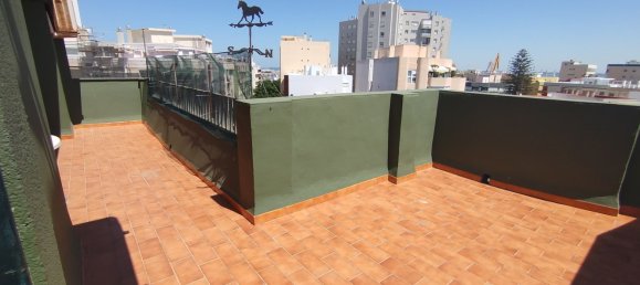 3 غرف نوم بانتهاوس في Cadiz, Spain رقم 150237 2