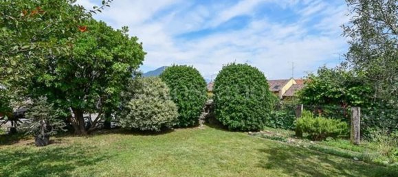 Квартира с 6 комнатами в Эрба, Италия № 280069 33