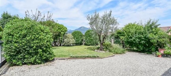 Квартира с 6 комнатами в Эрба, Италия № 280069 30