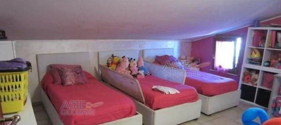 4 rooms Apartment in Rome, Italy No. 202032 18