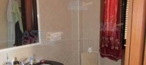 4 rooms Apartment in Rome, Italy No. 202032 17