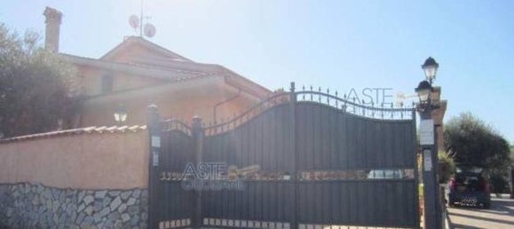 4 rooms Apartment in Rome, Italy No. 202032 22