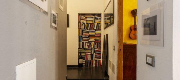 4 bedrooms Apartment in Mantua, Italy No. 362829 4