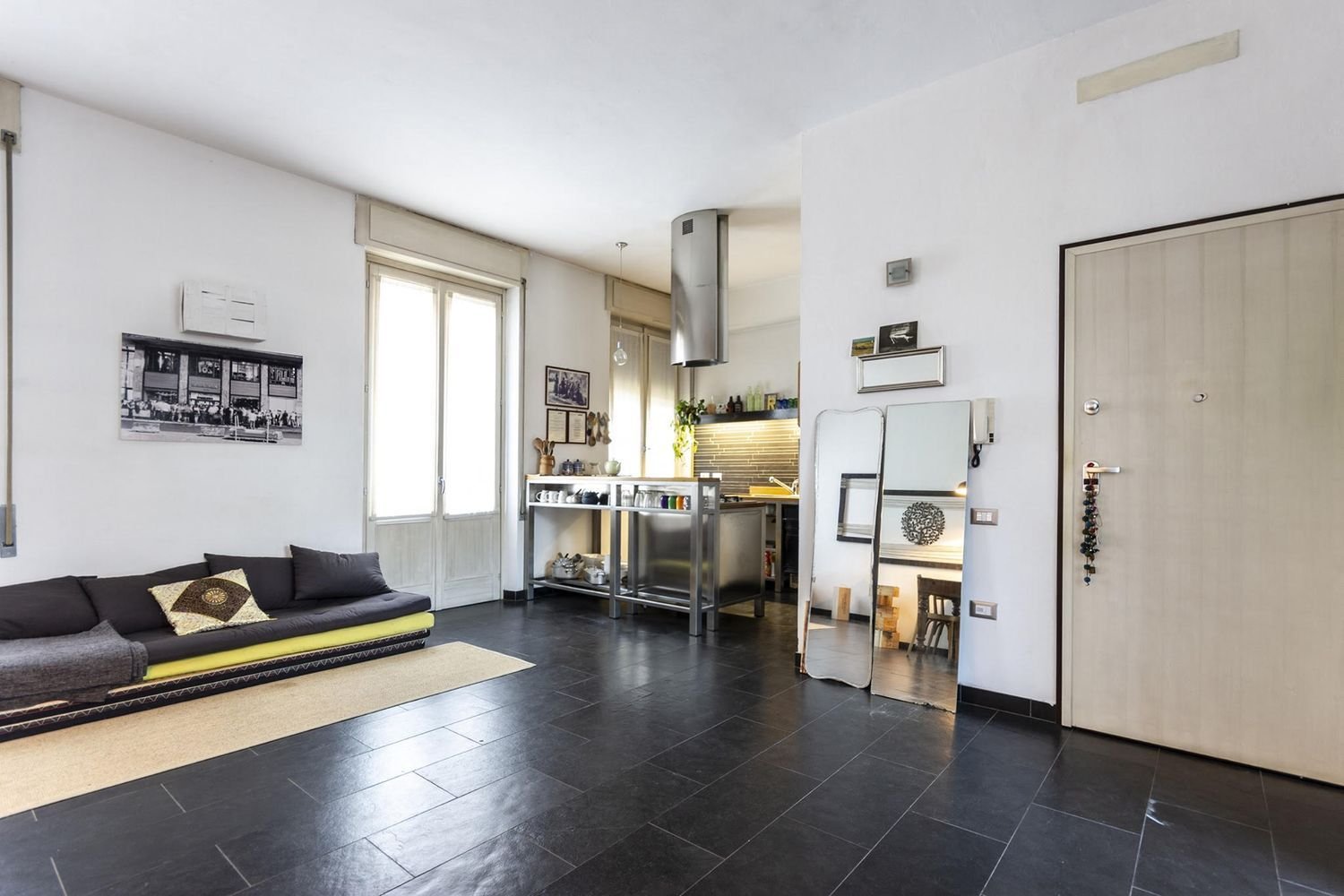 4 bedrooms Apartment in Mantua, Italy No. 362829