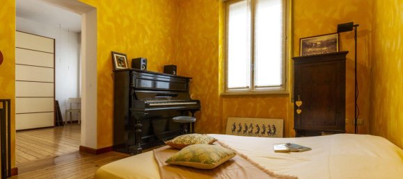 4 bedrooms Apartment in Mantua, Italy No. 362829 2