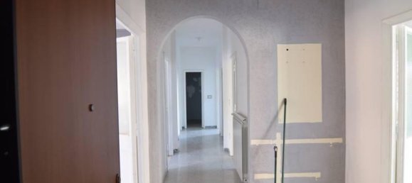 4-salle Appartement à Foggia, Italy No. 113497 2