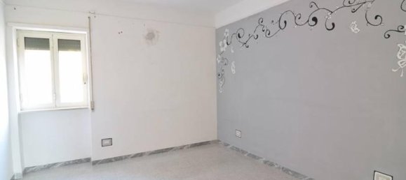 4-salle Appartement à Foggia, Italy No. 113497 7