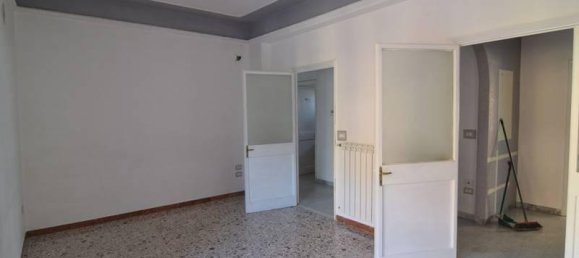 4-salle Appartement à Foggia, Italy No. 113497 15