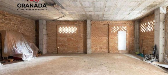 107m² Commercial property in Granada, Spain No. 105570 15